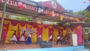 नृत्य प्रतियोगितामा युएस एकेडेमी प्रथम
